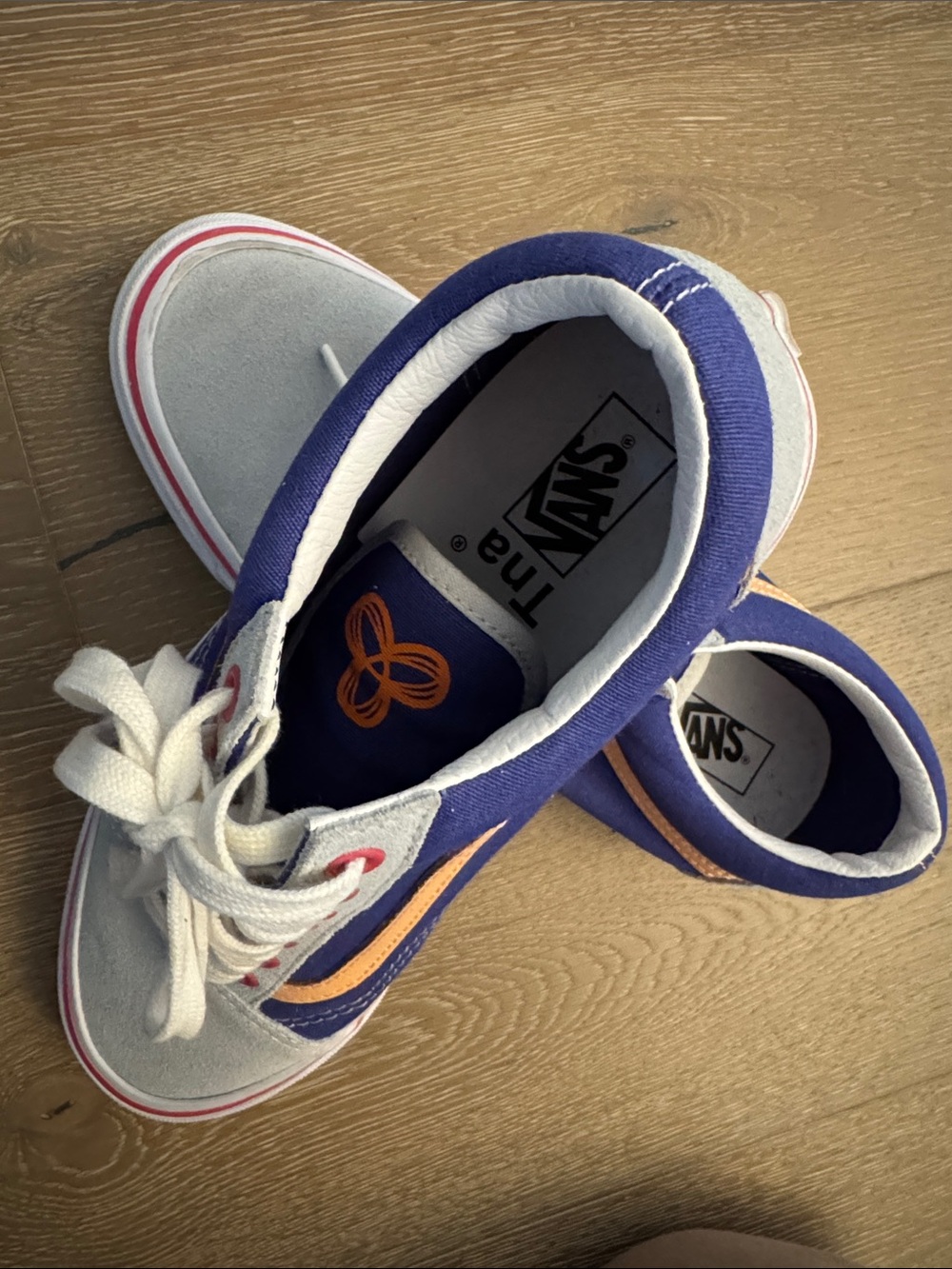 Rare / Limited Edition Aritzia Tna x Vans Collaboration ✨